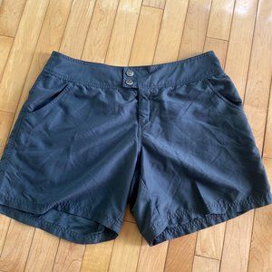 White Sierra Hiking Shorts - RUNS SMALL